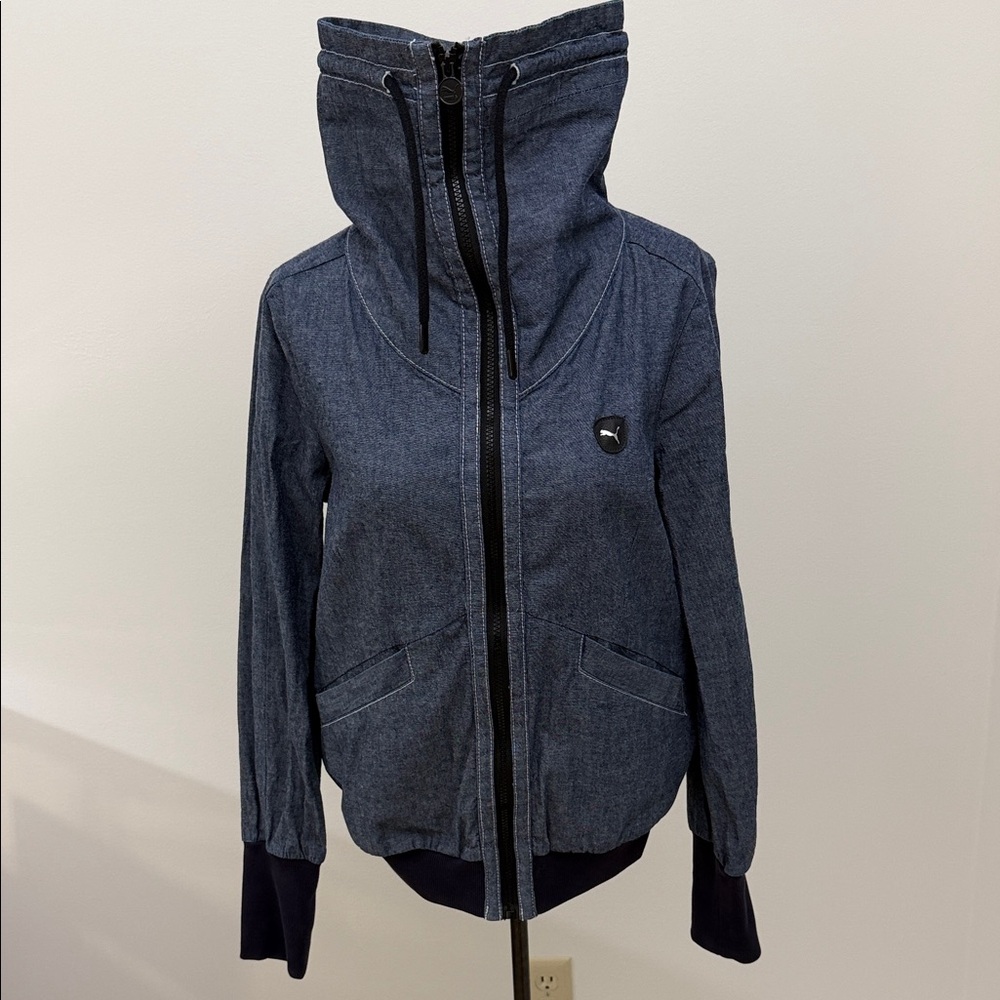 Puma Sport Lifestyle Women's Blue Chambray Jacket Small